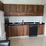 Kadinlar Denizine 100 Metre * Κουσάντασι