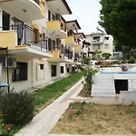 Kadinlar Denizine 100 Metre