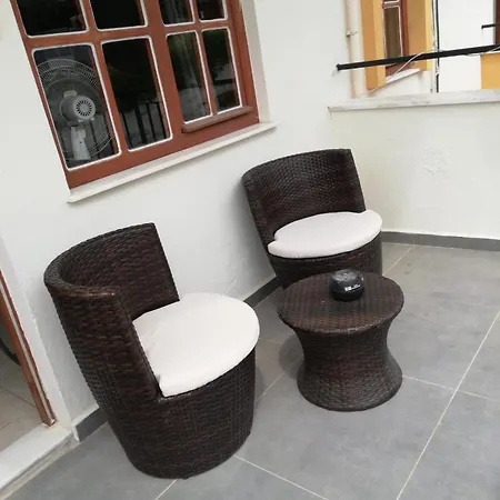 Апартаменты Kadinlar Denizine 100 Metre Кушадасы