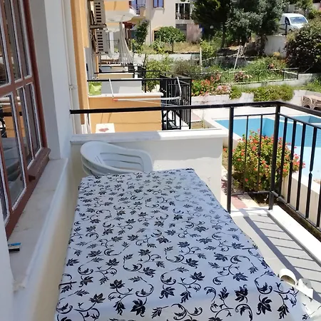 Διαμέρισμα Kadinlar Denizine 100 Metre Κουσάντασι